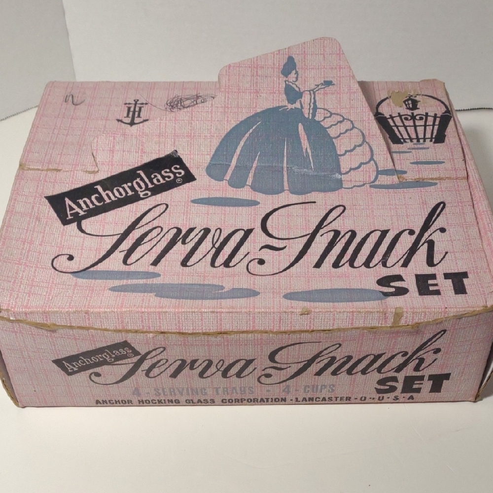 Anchor Hocking White Milk Glass with Wheat Serva-Snack Set of 4